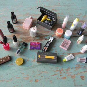 NOB Mini Brands ULTA BEAUTY - Lot of 24 DRYBAR OPI ZURU ADVENT CALENDAR